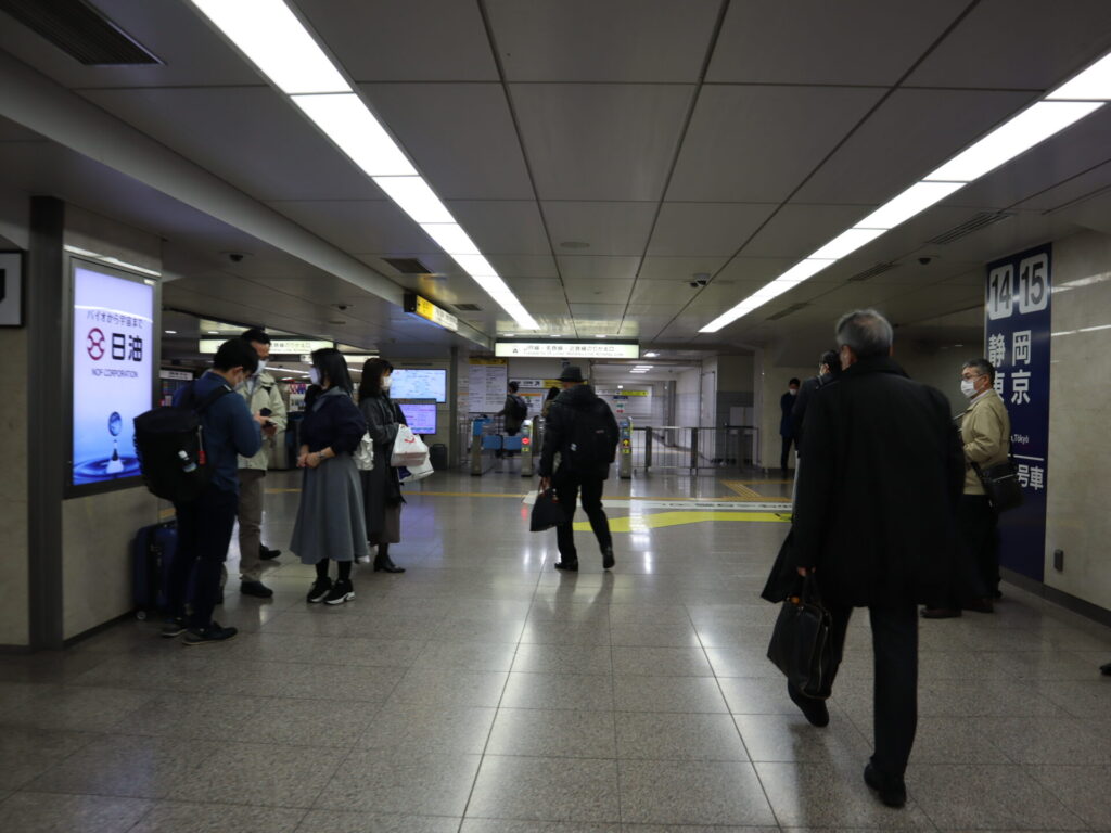 名古屋駅の新幹線から在来線へ