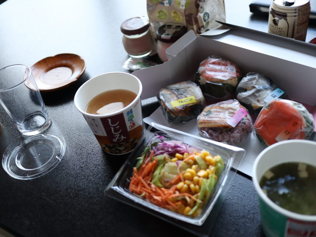 奈良駅で買った朝食