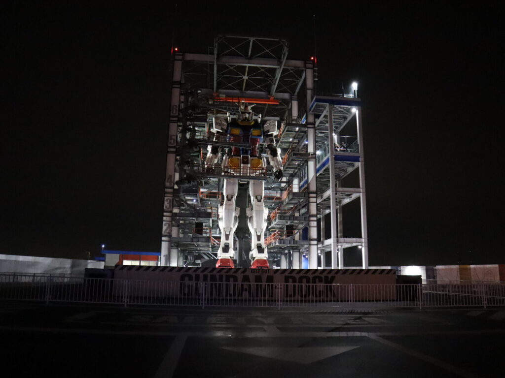 暗くなった横浜ガンダム