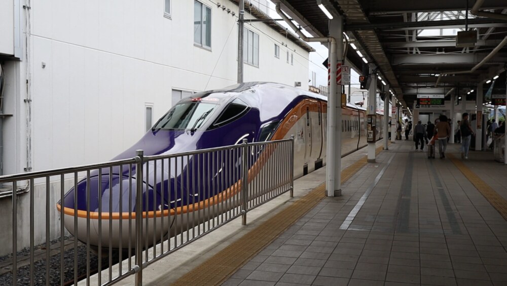 山形駅新幹線ホーム